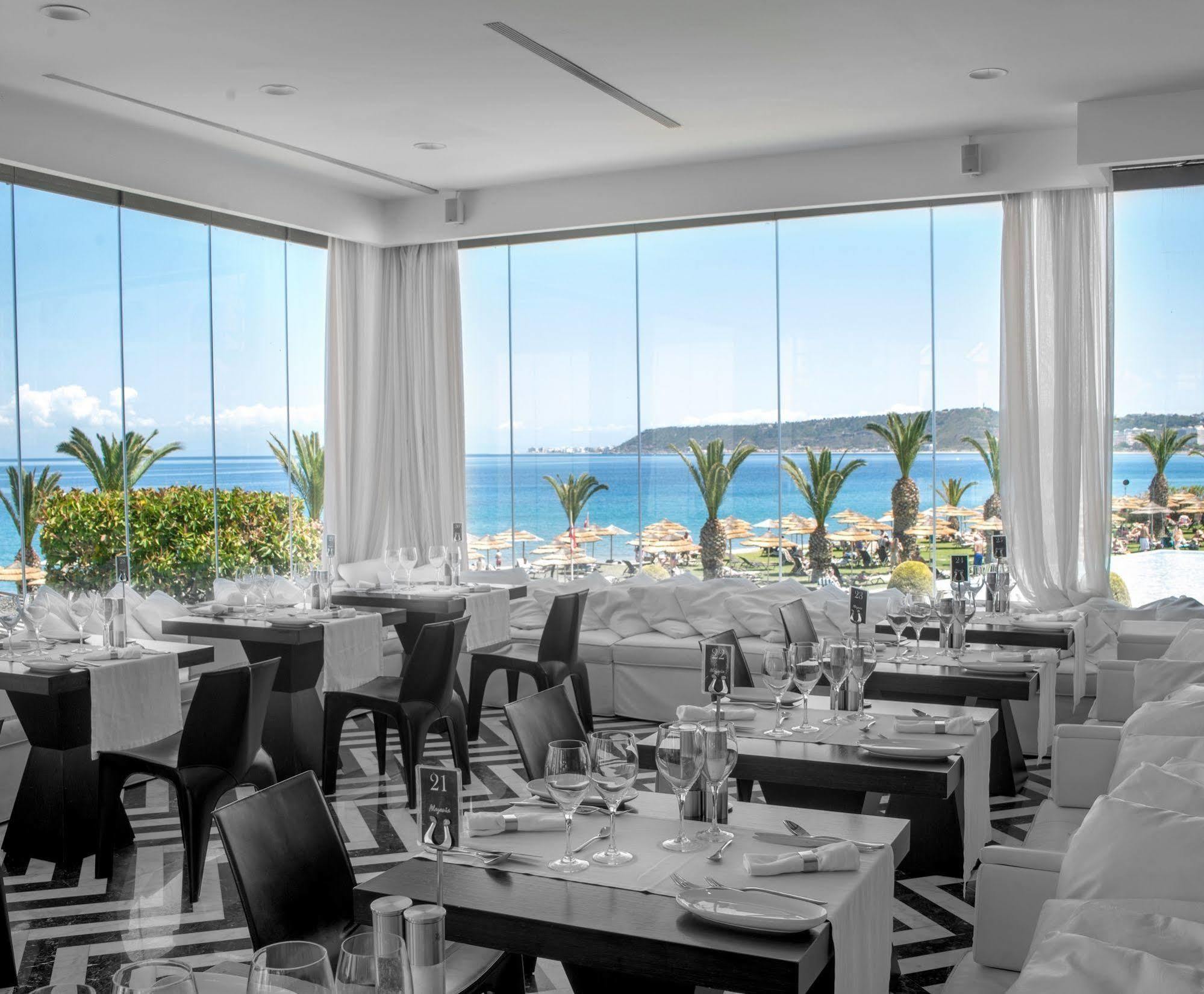 The Ixian All Suites - Adults Only Bagian luar foto